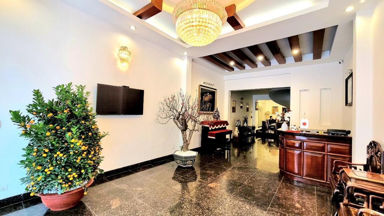Red Building - - Ha Noi Appartement